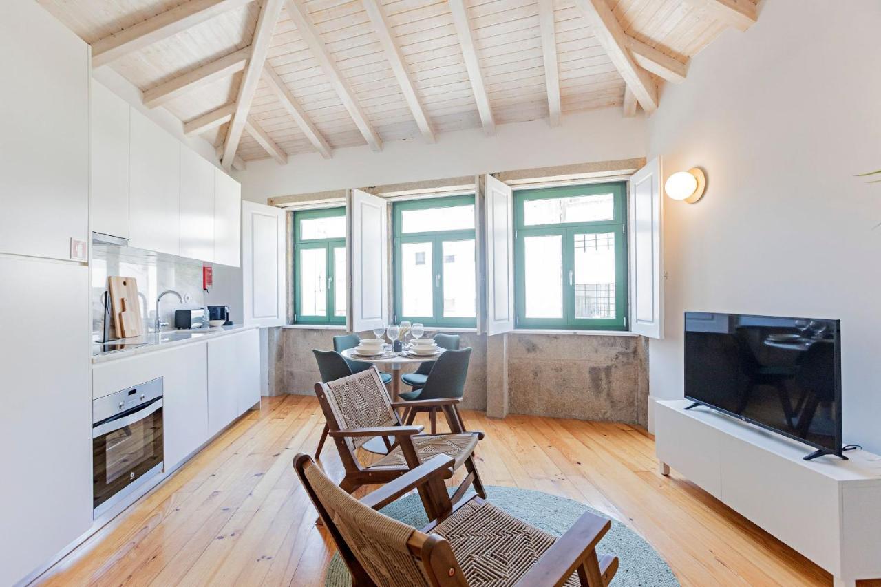 D. Joao IV Apartments By Lovelystay Porto Exterior foto